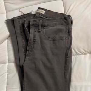 Madewell Charcoal High-Rise Skinny Jeans 27